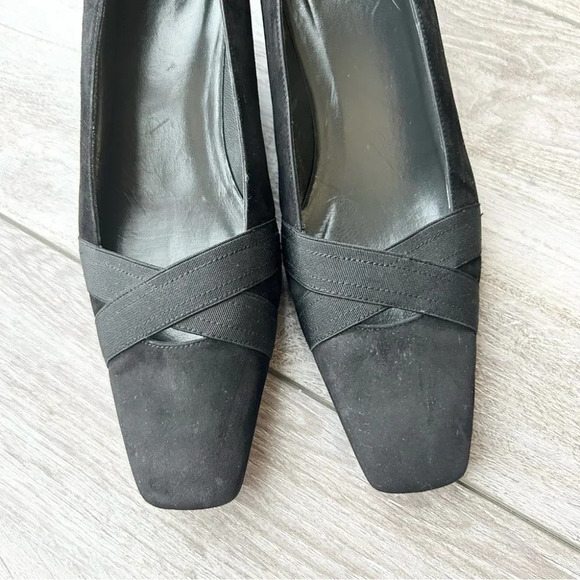 Stuart Weitzman Kitten Heel Suede Leather Square Toe Pumps - Picture 4 of 15